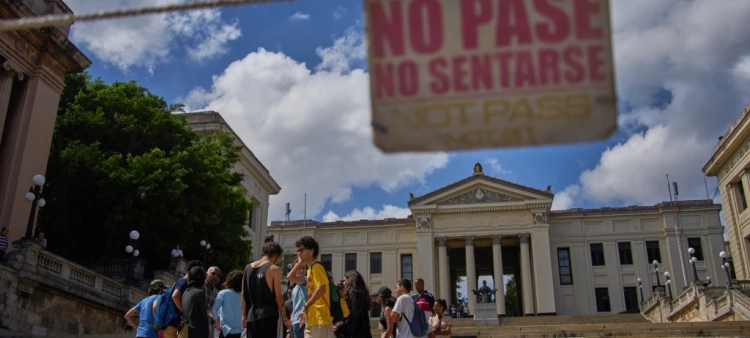 Protestas por apagones en la Universidad de La Habana