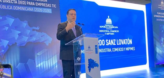 Reservas adecuadas de petróleo en RD: Sanz Lovatón no teme guerra en Irán