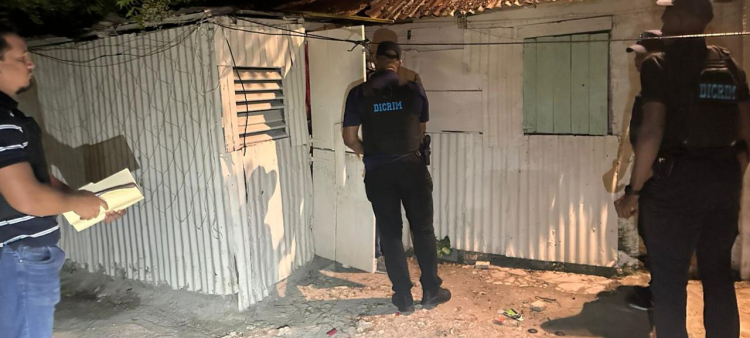 Dos adolescentes arrestados por homicidio durante asalto en La Romana