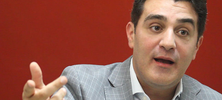 El Conflicto entre el Formalismo y la Constitución