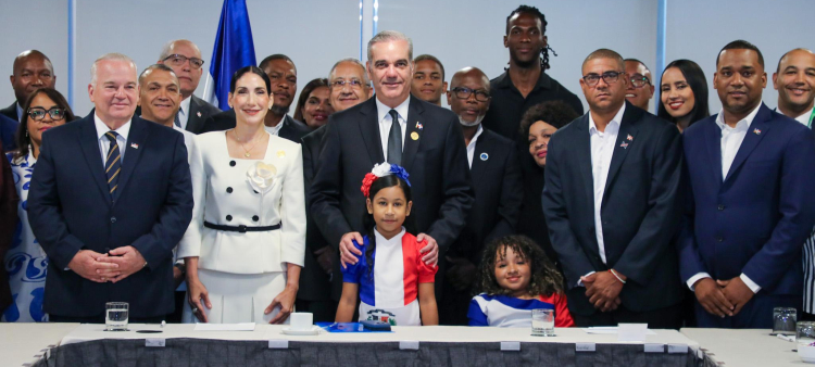 Encuentro de Abinader con la comunidad dominicana en Chile: recomendaciones para aprovechar las oportunidades del país