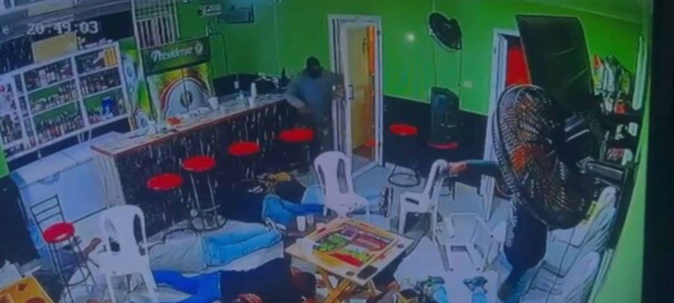 Dos de cuatro presuntos asaltantes de colmado en Navarrete arrestados por la policía
