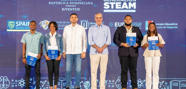 El Gobierno otorga más de 8,000 becas STEAM