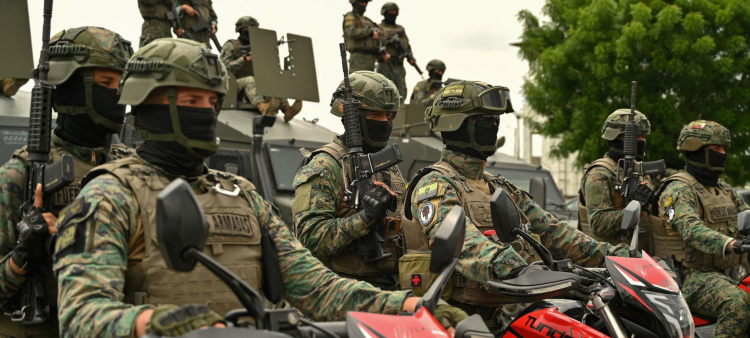 Ecuador lanza operativos antidrogas con respaldo de Estados Unidos