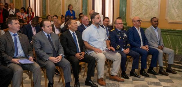 Plan de construcción de puerto espacial en Pedernales con inversión superior a US$600 millones