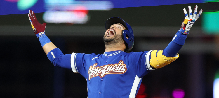 Venezuela se consagra campeón del Clásico Mundial al vencer a Estados Unidos 3-2