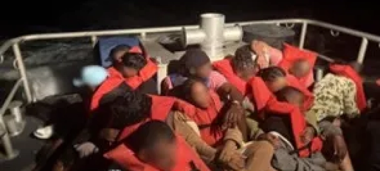 Interceptada embarcación con migrantes hacia Miami: 4 dominicanos, 3 ecuatorianos y 7 haitianos