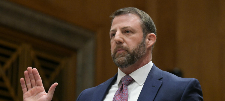El Senado de EE.UU aprueba la nominación de Markwayne Mullin para el Departamento de Seguridad Nacional
