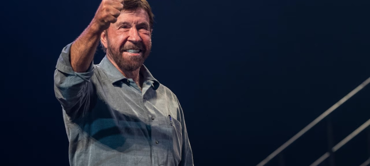 Chuck Norris: El icónico héroe y sus inesperadas derrotas en la pantalla grande