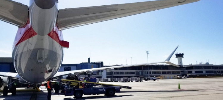 Aumento de tarifas en líneas aéreas dominicanas por incremento en costos de combustibles.