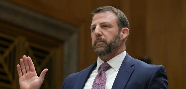 Markwayne Mullin juramentado como secretario de Seguridad Nacional de EE. UU.