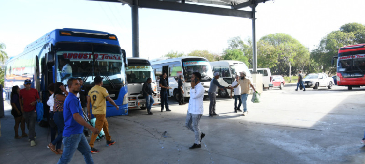 Aumento del pasaje en el transporte público debido al alza en los precios de los combustibles