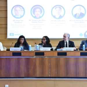 Estrategia Nacional presentada por De Camps ante la UNESCO