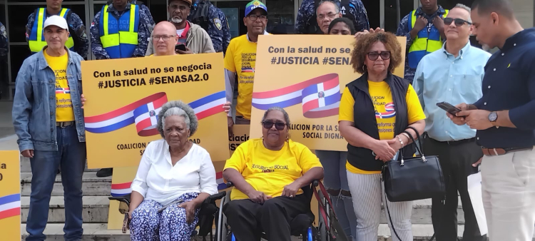 Manifestación ciudadana frente a la Procuraduría por justicia en el caso Senasa