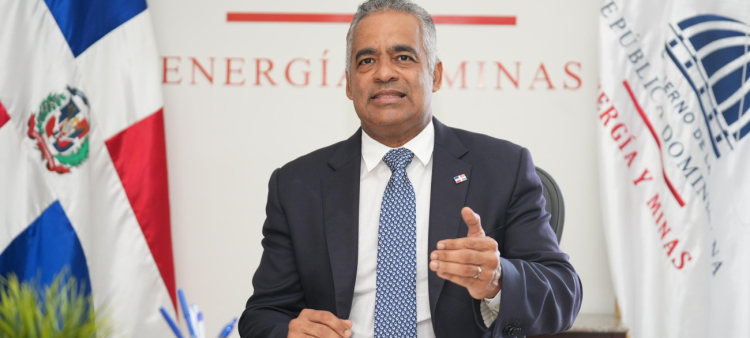Salida de Punta Catalina II no afecta suministro eléctrico, asegura Ministro de Energía y Minas.
