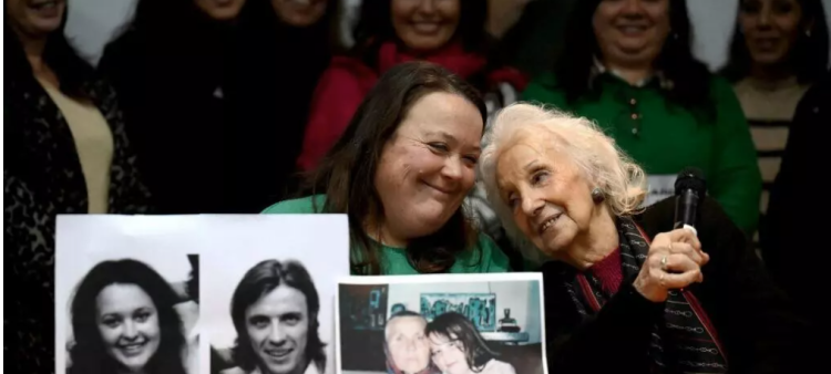 Abuelas de Plaza de Mayo en Argentina: Símbolos de Resistencia ante la Dictadura