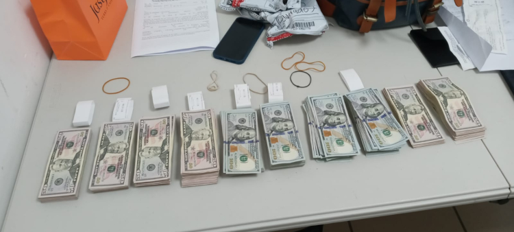 Aduanas incauta más de US$400 mil por divisas no declaradas en aeropuertos