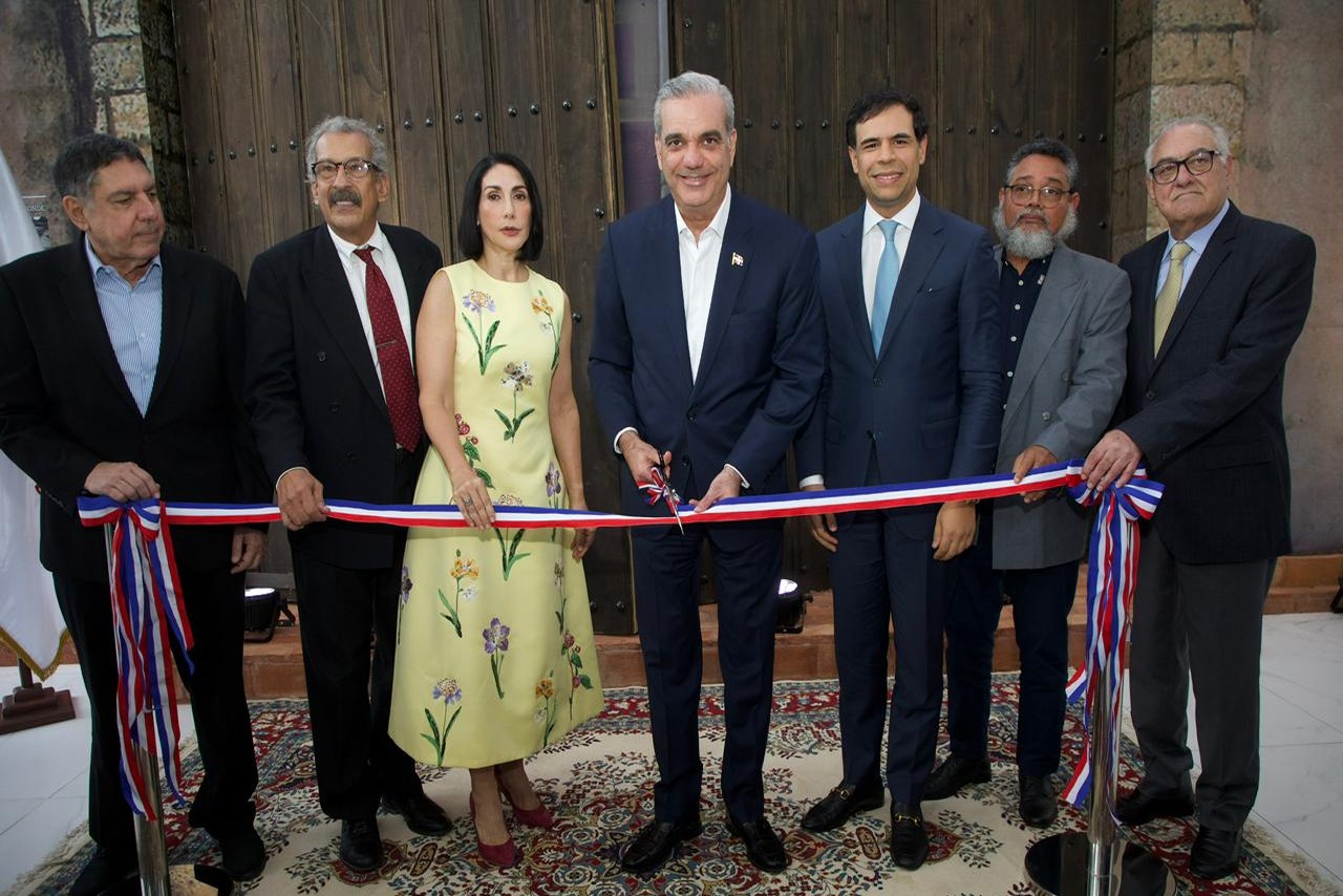 Luis Abinader inaugura renovado Museo Nacional de Historia y Geografía