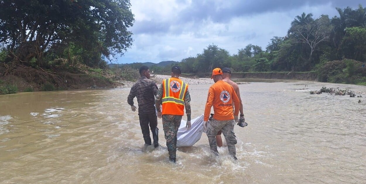 Encuentran cuerpos de menor y adulto tras ser arrastrados por ríos en Puerto Plata y Pedro Brand