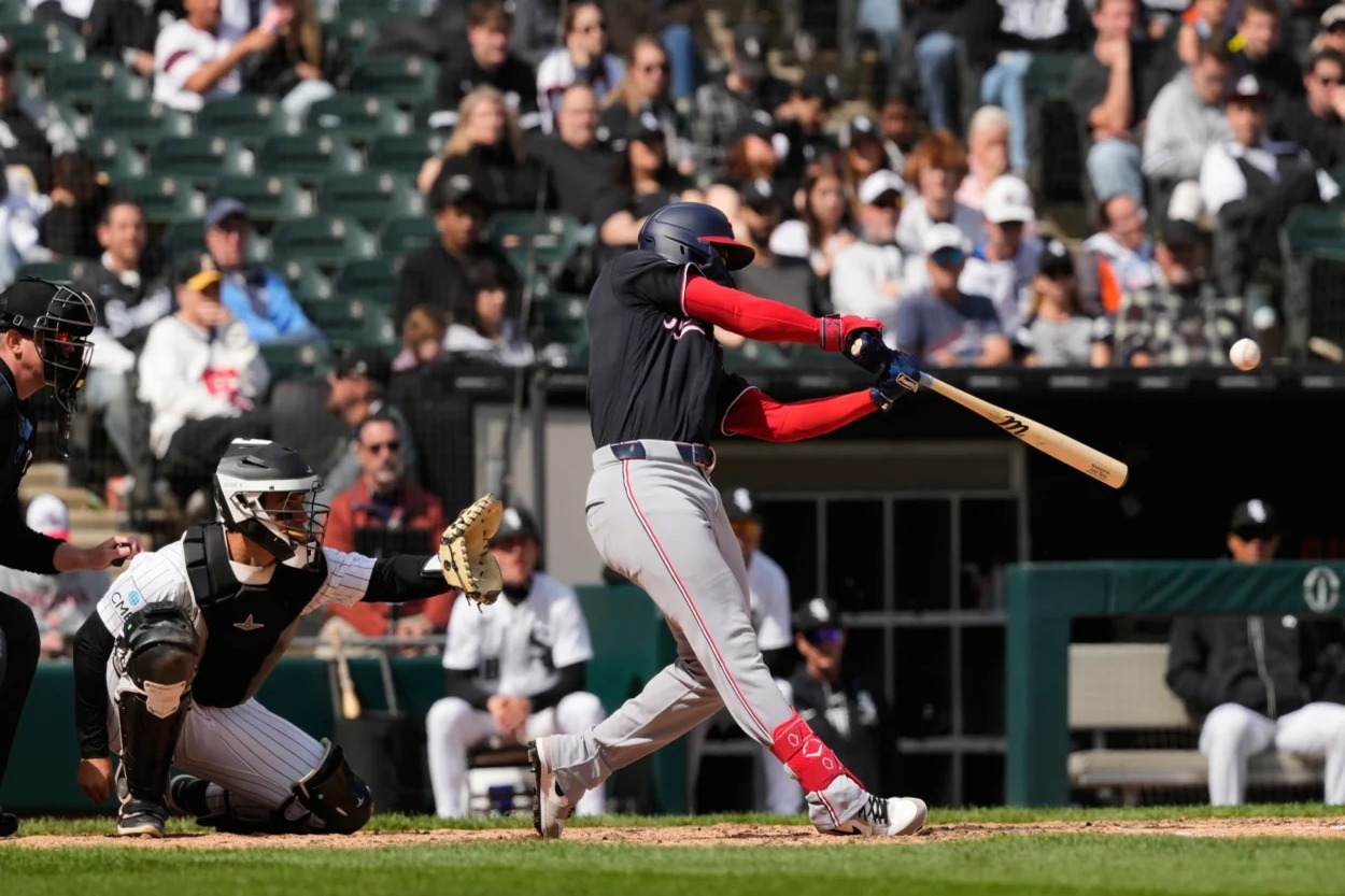 José Tena brilla con jonrón decisivo en extrainnings