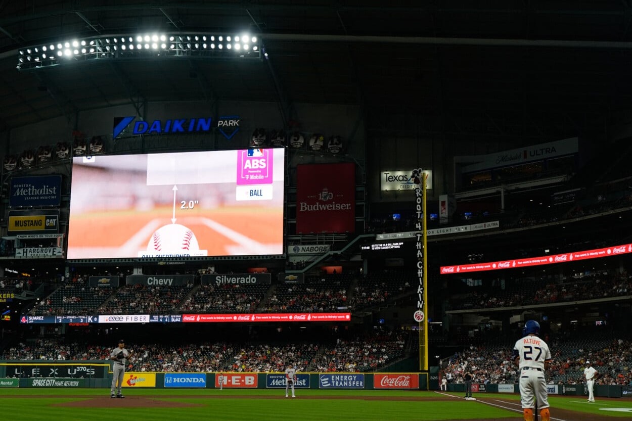 Debate en la MLB: Árbitros automatizados y la nueva zona de strike