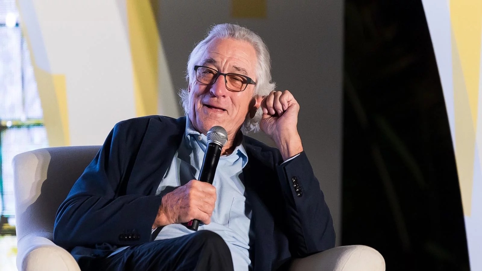 Celebridades de Hollywood se oponen a fusión de gigantes del entretenimiento