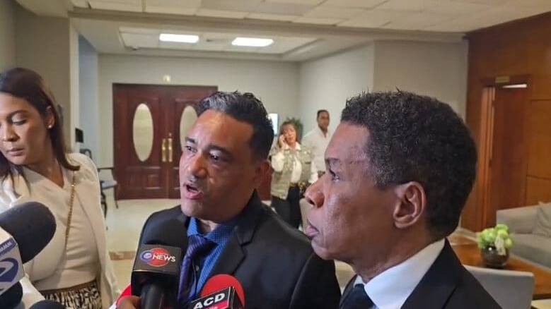 Raymond y Miguel lamentan la partida de Carlos Batista Matos