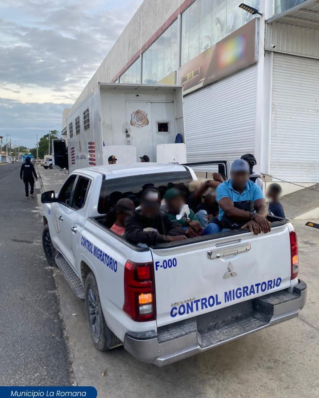 Autoridades luchan contra mafias que facilitan reingreso ilegal de haitianos deportados