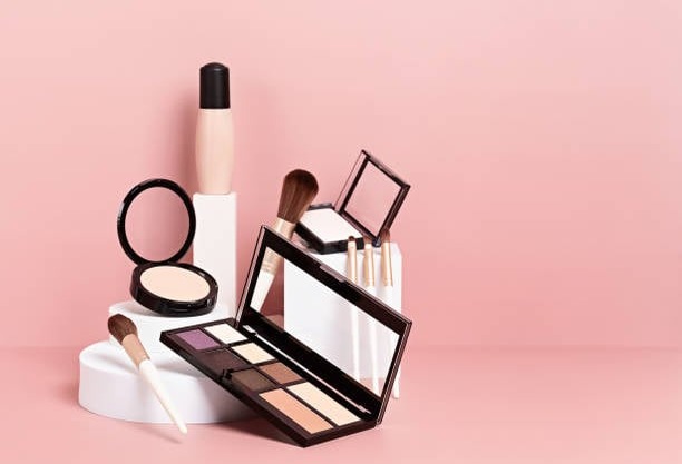 Consejos prácticos para un maquillaje resistente al calor tropical