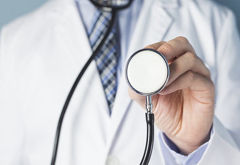 Indignante corrupción médica: sobornos afectan tratamientos en cardiología