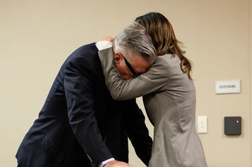 Alec Baldwin enfrentará juicio civil por presunta negligencia en el caso ‘Rust’