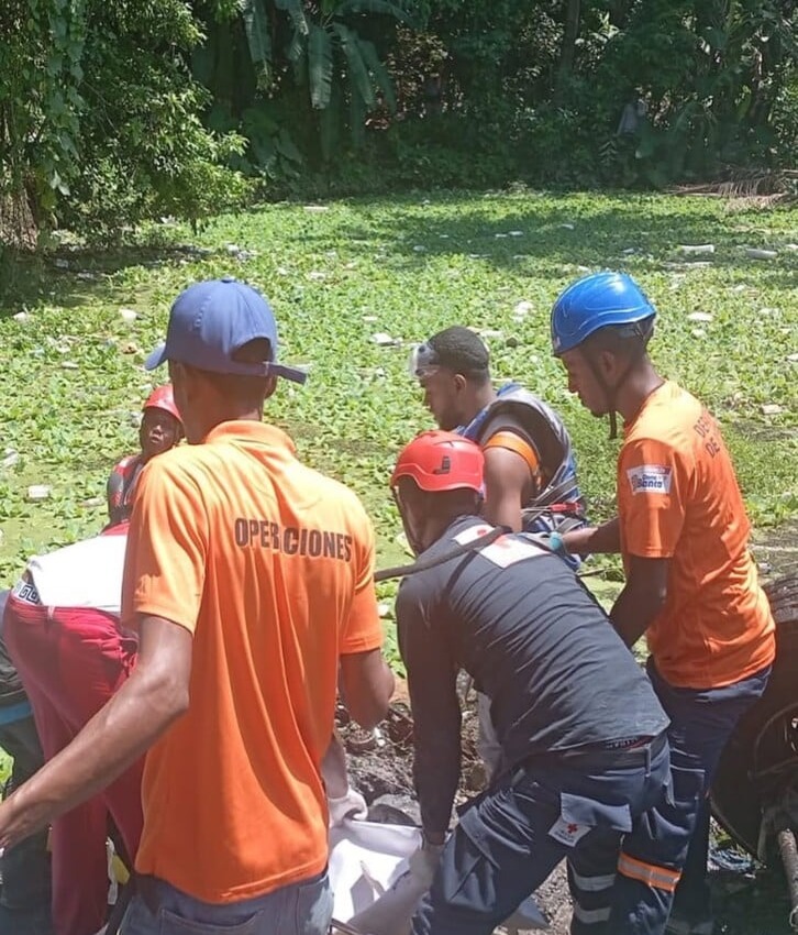 Fatal accidente en la Autopista 6 de Noviembre cobra tres vidas