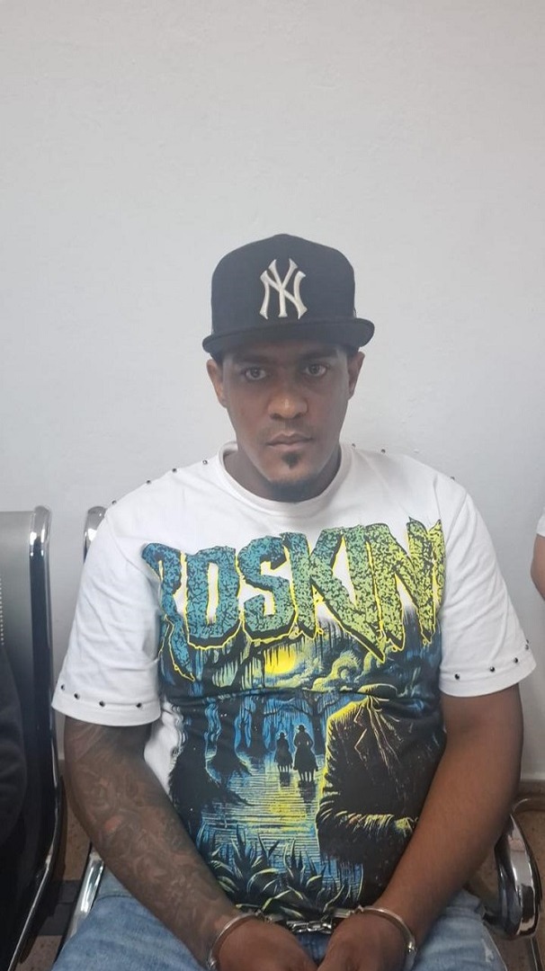 Se entrega implicado en asesinato de puertorriqueño durante asalto en Santiago