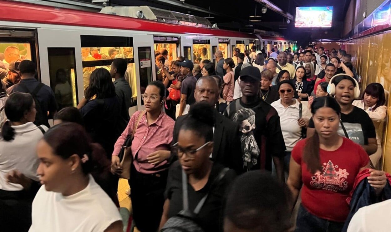 Retrasos en el Metro de Santo Domingo por fallas eléctricas