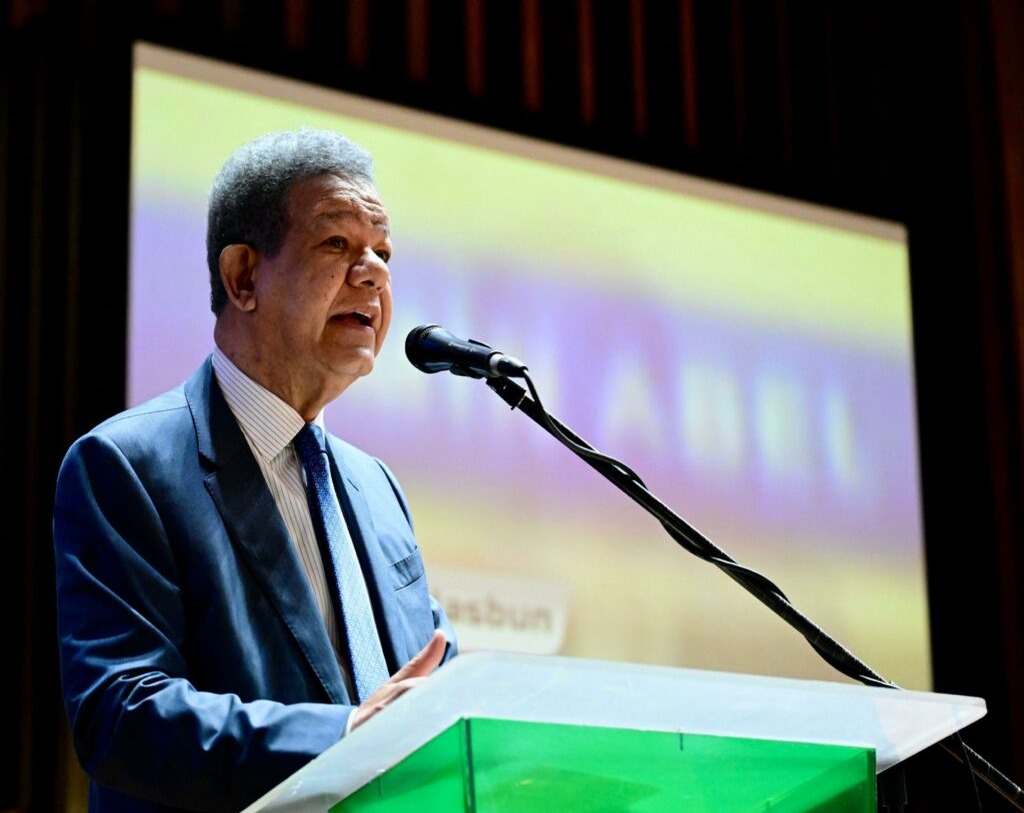 Leonel Fernández se opone a la fusión de los ministerios de Educación y Educación Superior