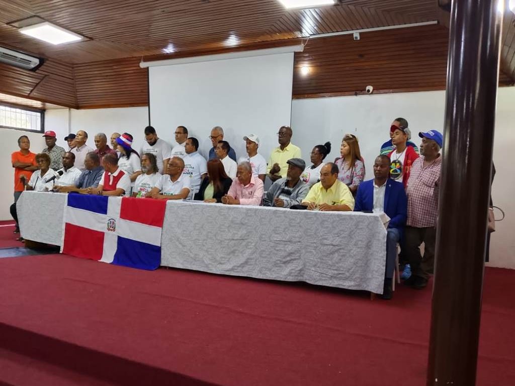 Organizaciones sociales convocan a manifestaciones nacionales por cambios sociales y económicos