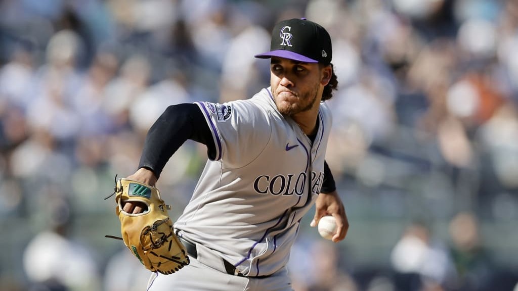 Los Cardenales incorporan al lanzador dominicano Luis Peralta desde los Rockies
