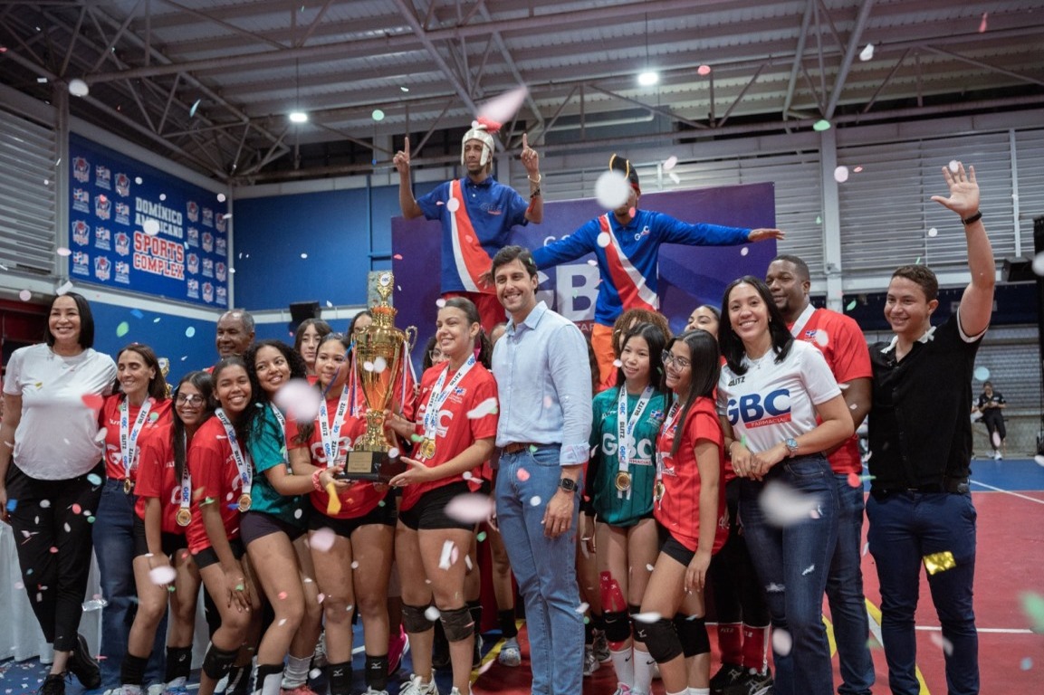 Dominico Americano y BLITZ Academy se coronan en la Copa Intercolegial de Voleibol 2026