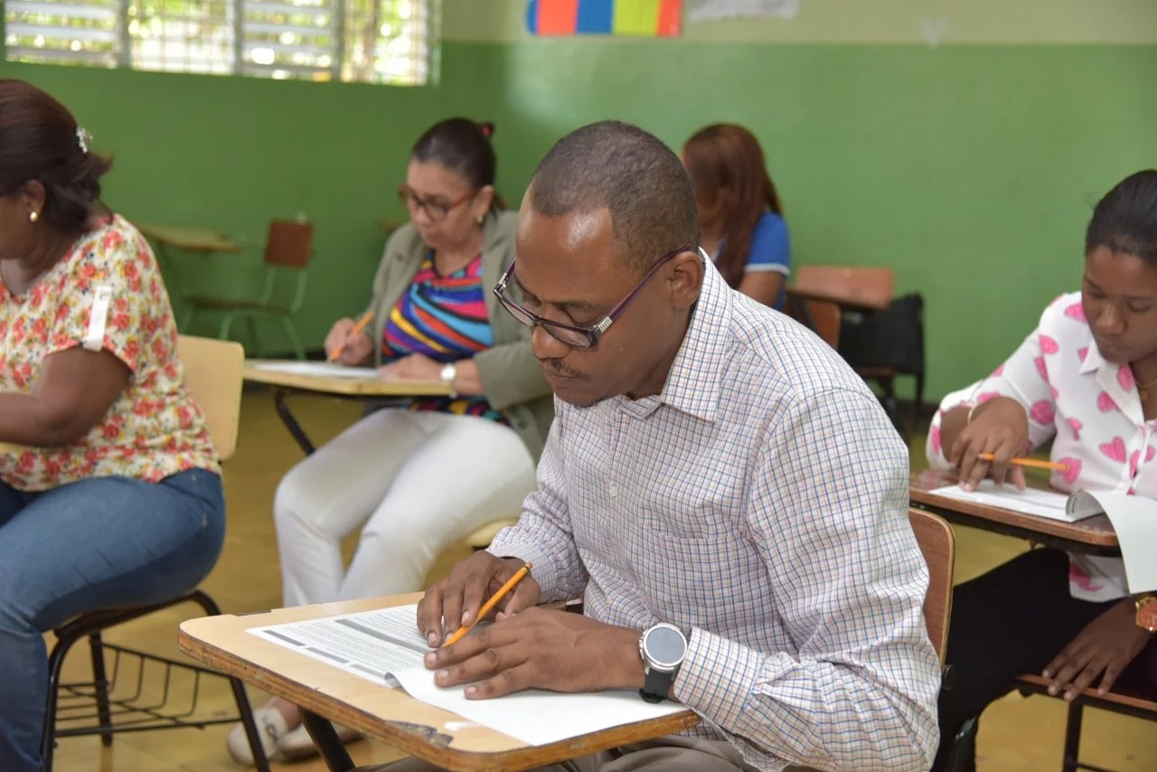 Cómo calcular tu aumento salarial tras la Evaluación Docente 2026