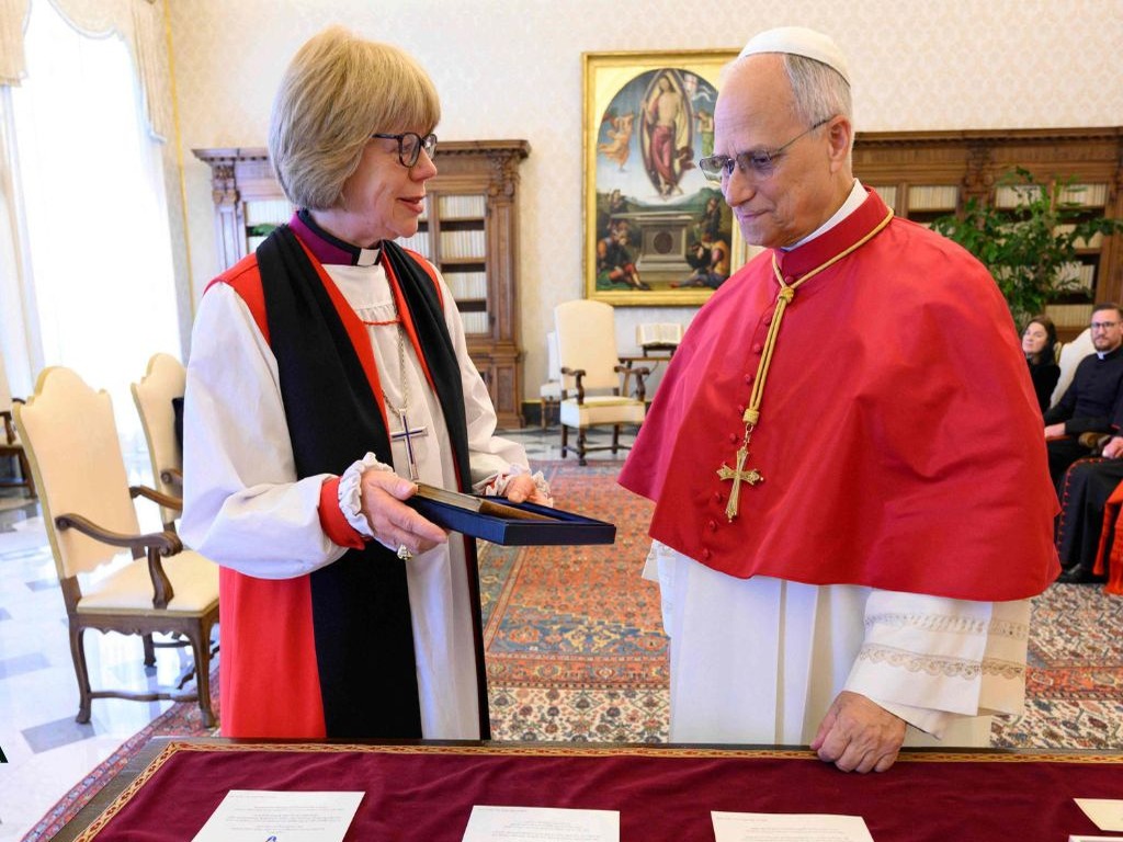 Papa León XIV y arzobispa de Canterbury abogan por la unidad de los cristianos en busca de paz mundial