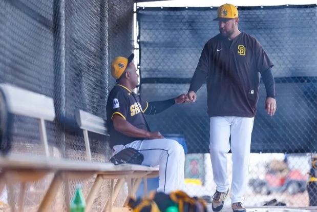 El carismático Wandy Peralta, el alma cómica del bullpen de los Padres