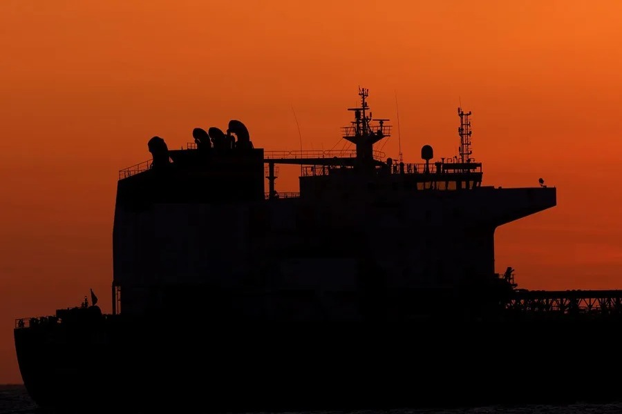 Estados Unidos intercepta petrolero iraní en medio de tensión marítima