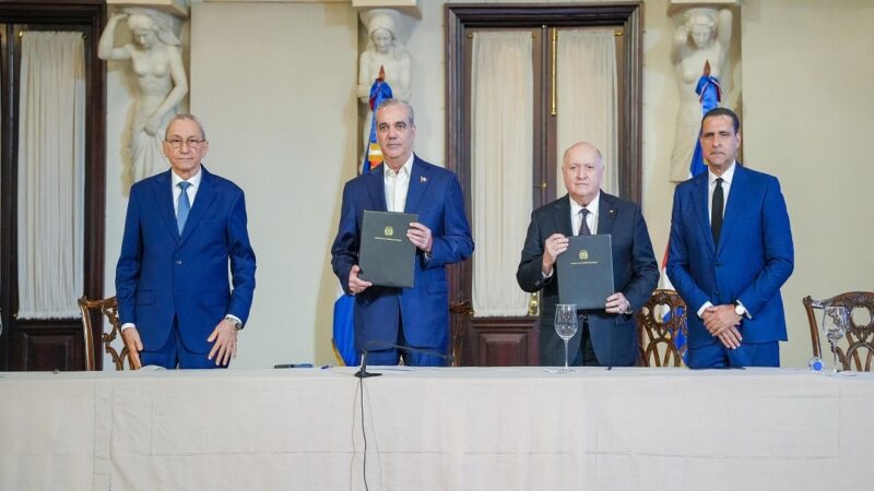 Gobierno y FINJUS unen esfuerzos para fortalecer la institucionalidad y seguridad jurídica en el país