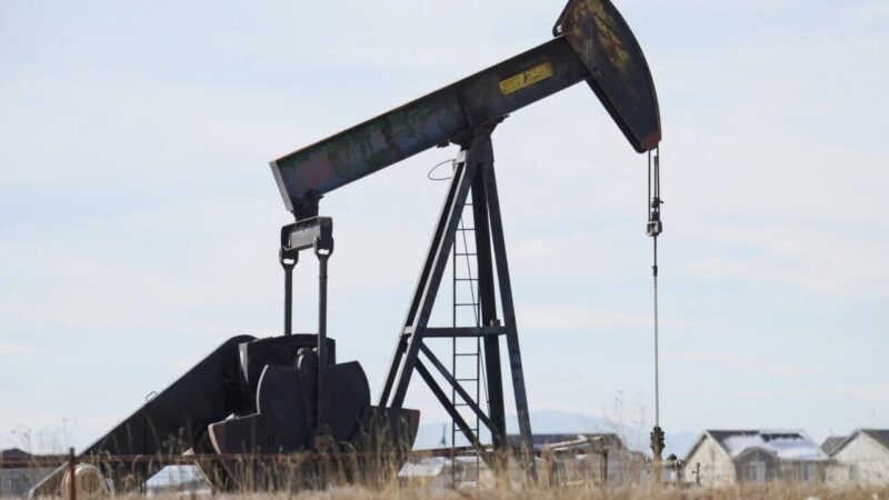 Incremento del precio del petróleo de Texas por tensiones con Irán