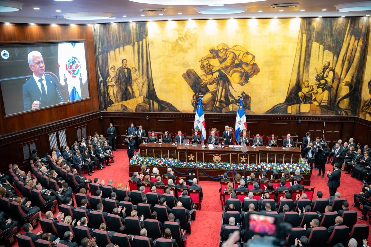 Debaten sobre la asignación de fondos a partidos políticos en República Dominicana