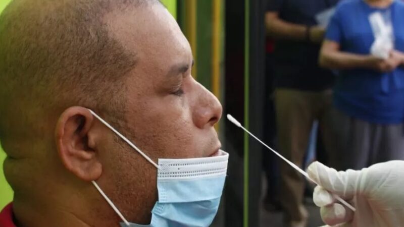 Médicos advierten sobre incremento de casos de Covid-19 en la República Dominicana