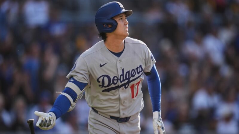 Shohei Ohtani brilla en el montículo y con el bate en la victoria de los Dodgers sobre los Padres