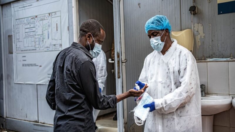 Alerta internacional por brote de ébola en África