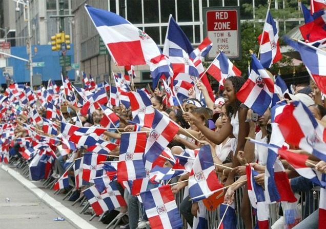 Dominicanos en Nueva York enfrentan dilema entre pagar renta o alimentar a sus familias
