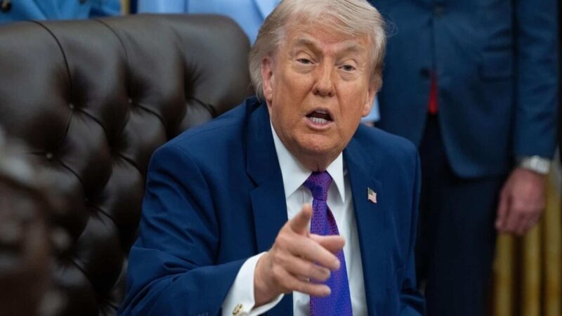 Trump considera crear un fondo millonario para apoyar a sus aliados legales